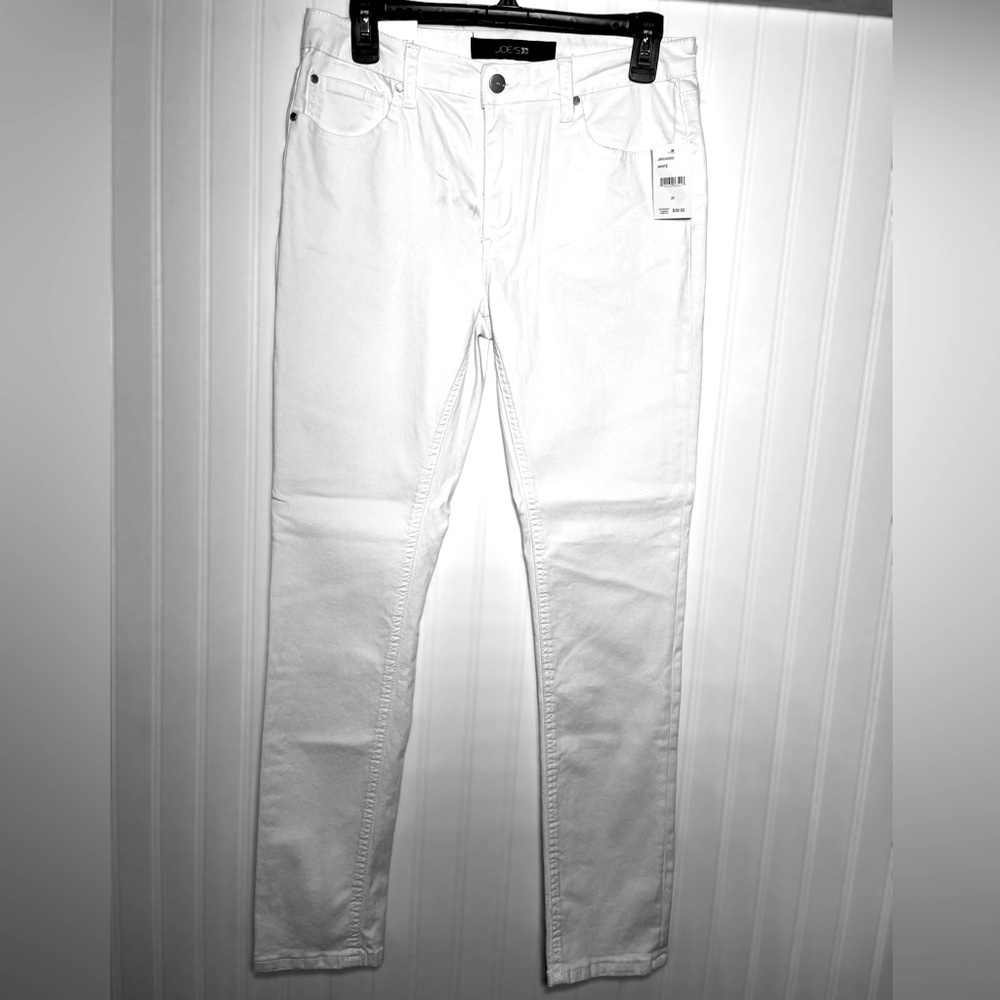 Joe’s Jeans Girls Size 20 Skinny Fit The Rad has some pallet dust on front panel